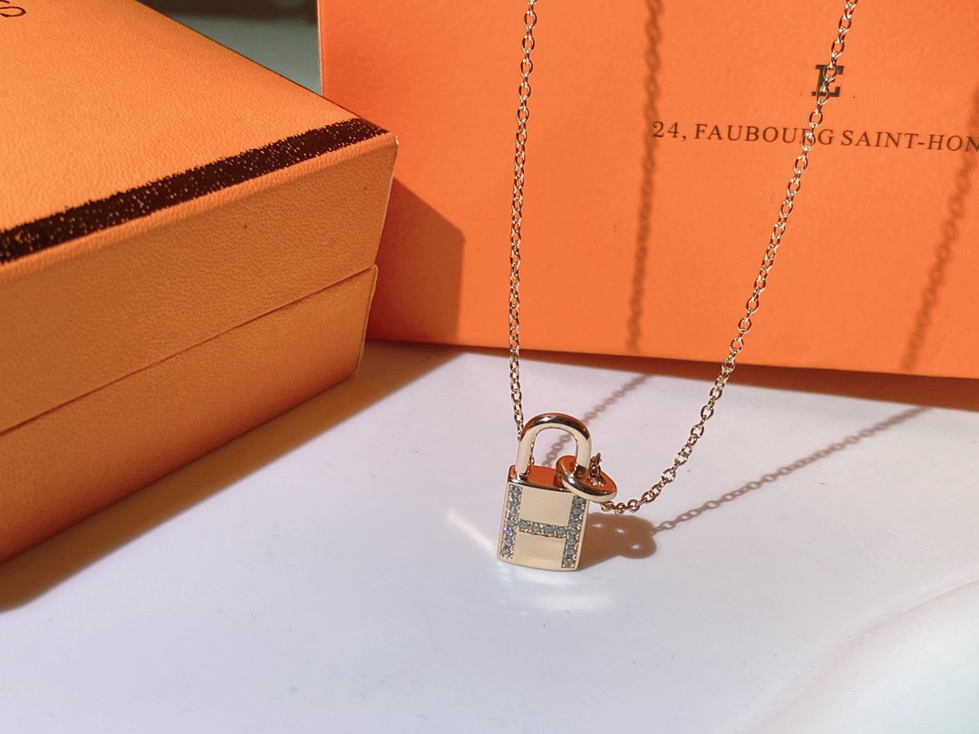 [Stars Jewelry]HM ADVANCED NICHE LOCK HEAD NECKLACE DIAMONDS