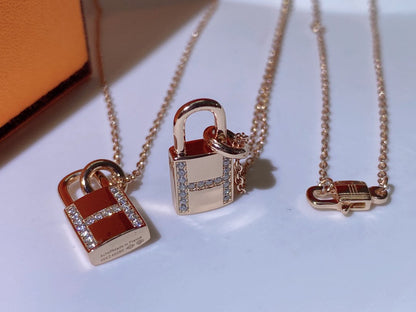 [Stars Jewelry]HM ADVANCED NICHE LOCK HEAD NECKLACE DIAMONDS
