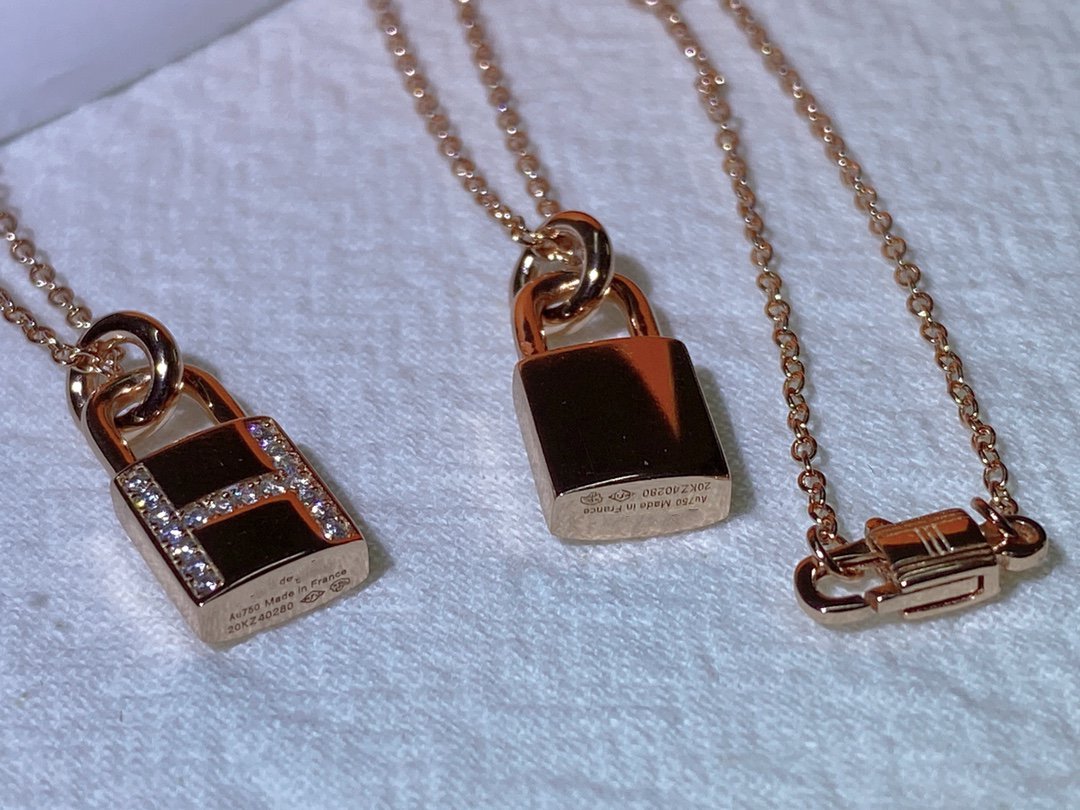 [Stars Jewelry]HM ADVANCED NICHE LOCK HEAD NECKLACE DIAMONDS