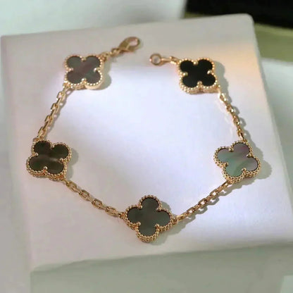 [Stars Jewelry] CLOVER 5 MOTIF GRAY MOP BRACELET COLLECTION