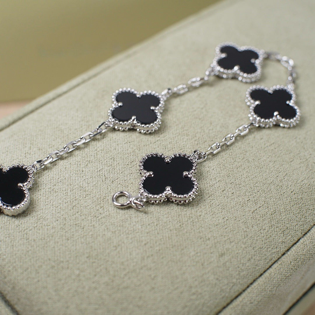 [Stars Jewelry] CLOVER 5 MOTIF ONYXS BRACELET COLLECTION
