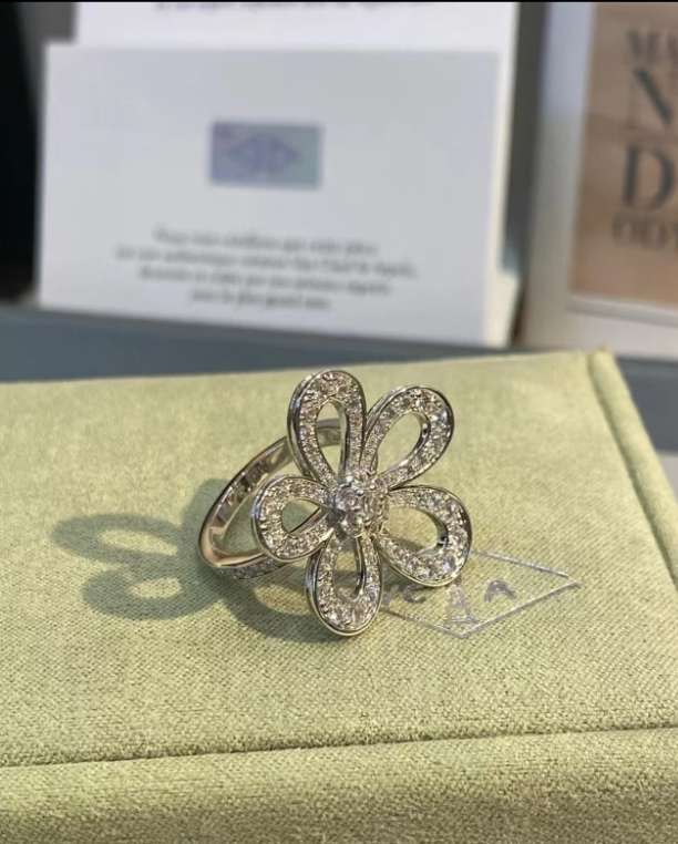 [Stars Jewelry]Flowerlace Diamond Ring