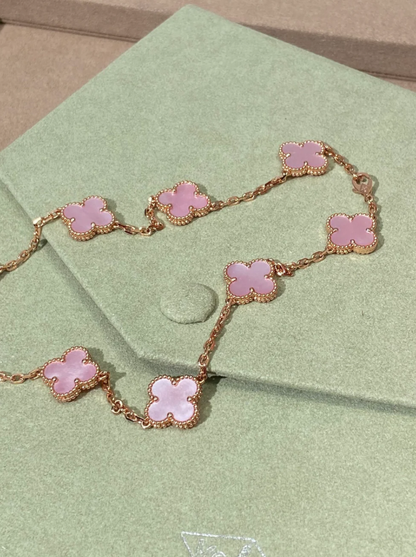 [Stars Jewelry Jewellery] Pink Necklace with Ten Clover Designs