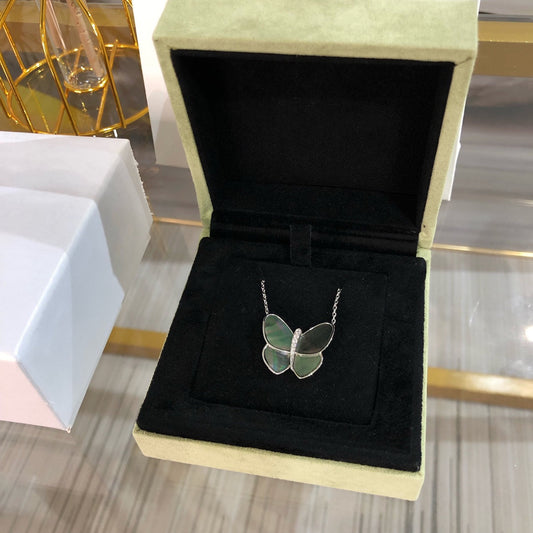 [Stars Jewelry]LARGE BUTTERFLY SILVER PENDANT DIAMOND NECKLACE
