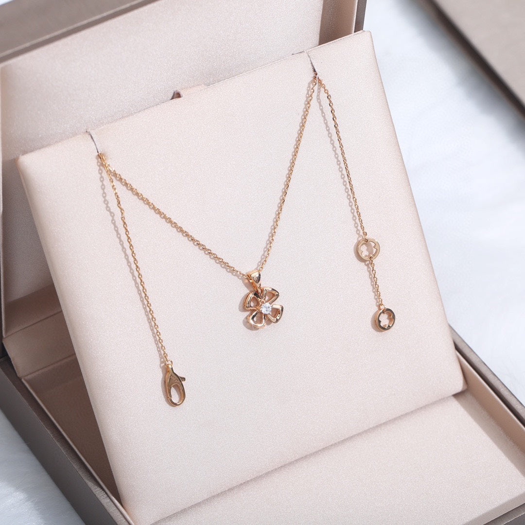 [Stars Jewelry]FIOREVER NECKLACE DIAMOND CENTER