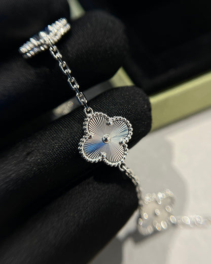 [Stars Jewelry] CLOVER 5 MOTIF LASER BRACELET COLLECTION